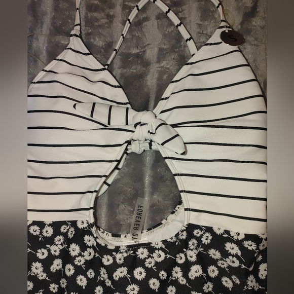 Forever 21 Striped and Floral One-Piece Swimsuit, Size Small NWT - Picture 3 of 5